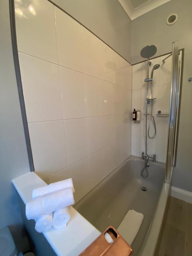 Merewyke Boutique Luxury Family Apartment Sleeps 4 , Central Location Windermere Eksteriør billede